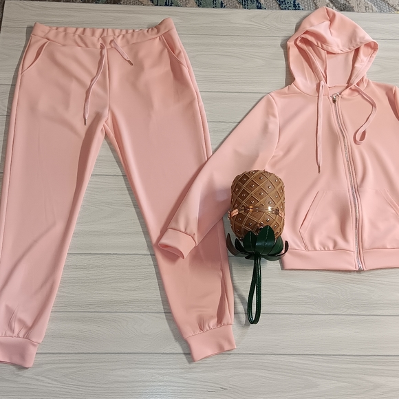 Women Fashionable Back Lips Rhinestone Print Long Sleeve Top Pants Casual Two-Pi - Picture 2 of 16